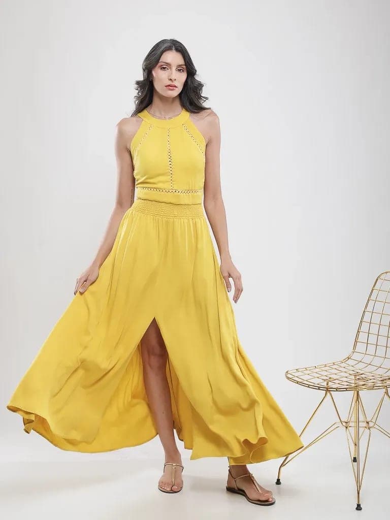 Robe maxi à encolure américaine