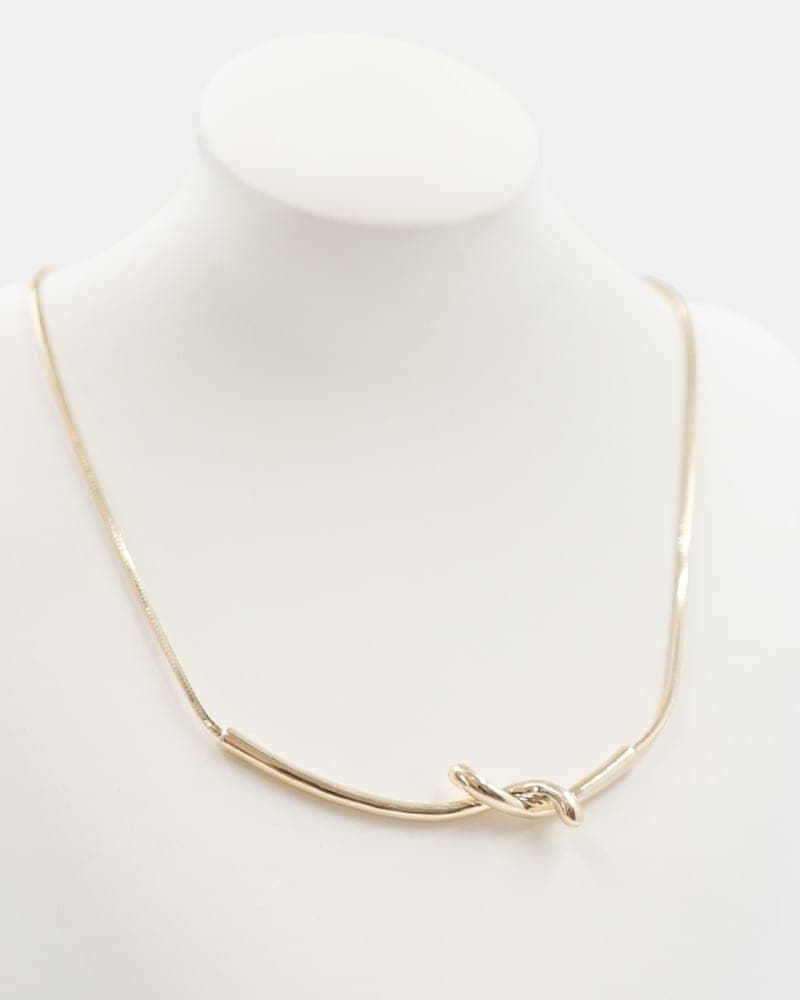 Collier Asymétrique avec...